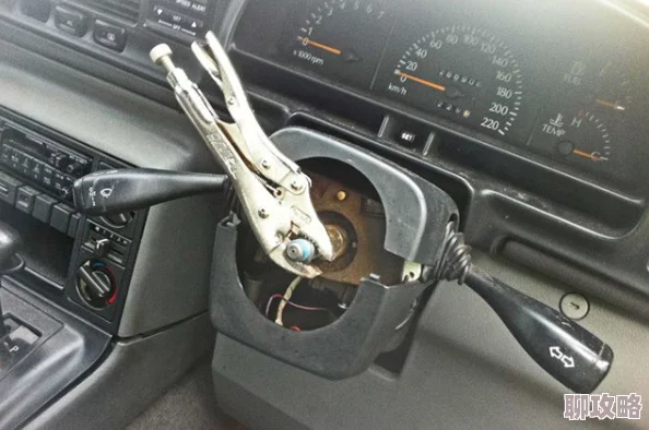 2025年热门手工艺:一小时人生游戏内木钳制作详解与现代化工具对比 2025年热门手工艺:一小时人生游戏内木钳制作详解与现代化工具对比